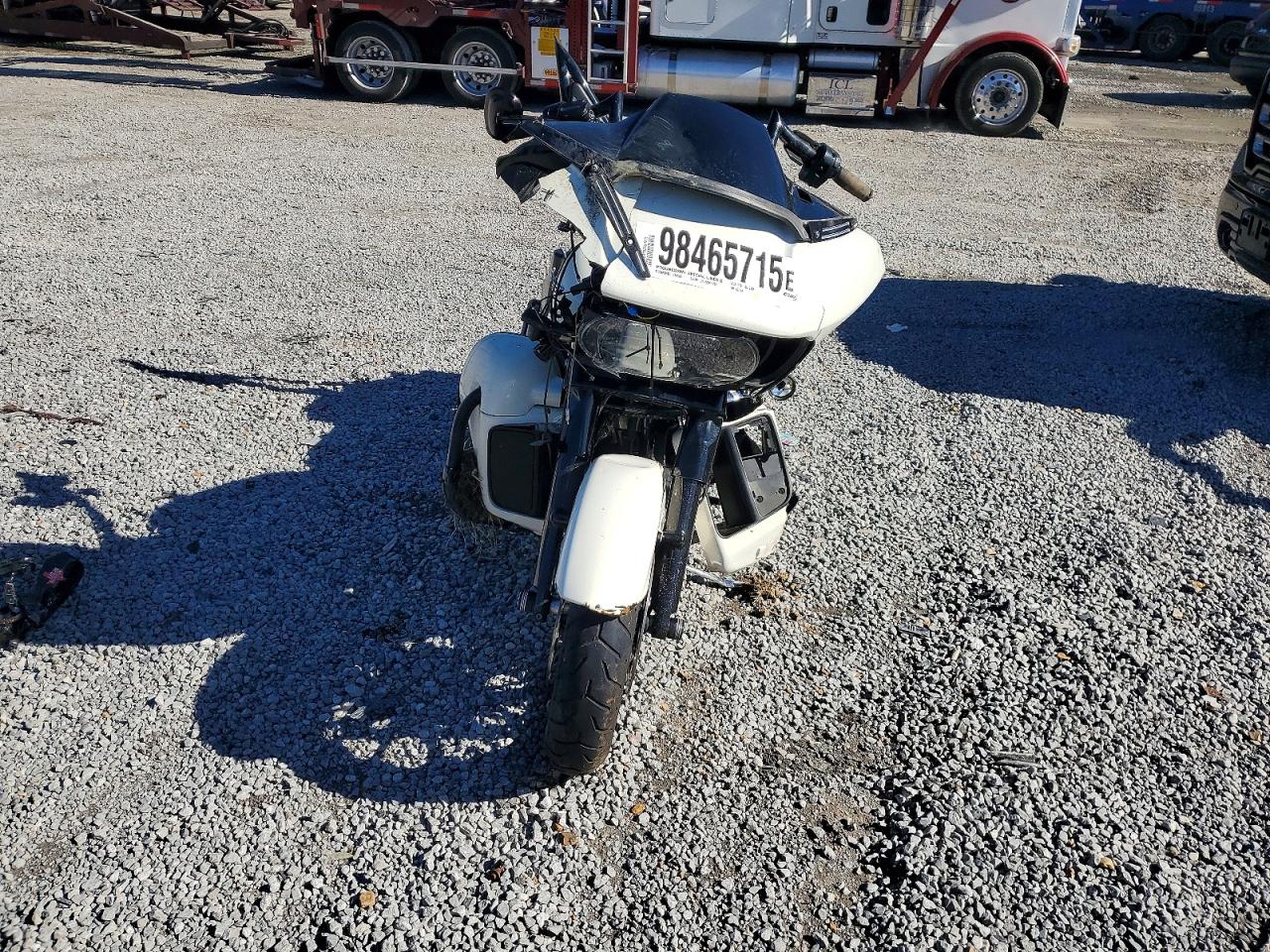 2018 HARLEY-DAVIDSON FLTRXS ROAD GLIDE SPECIAL photo 2