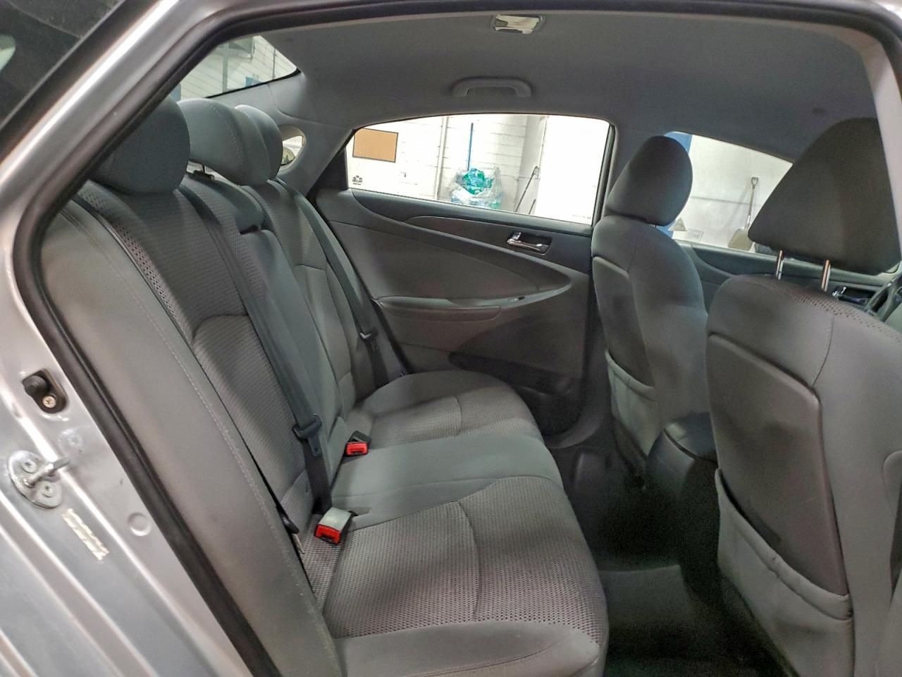 2011 HYUNDAI SONATA GLS photo 10