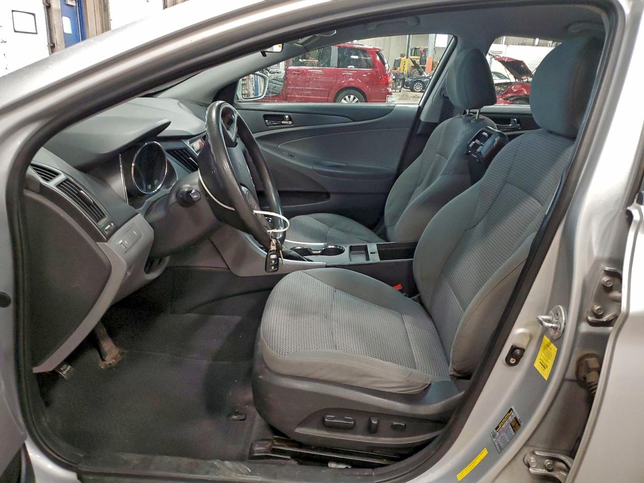 2011 HYUNDAI SONATA GLS photo 7