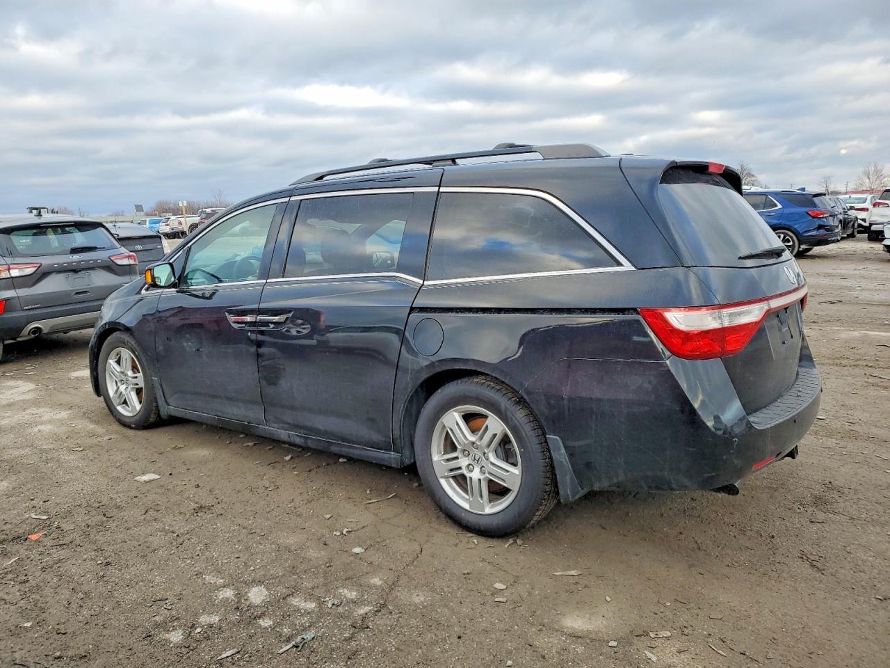 2012 HONDA ODYSSEY TOURING photo 2