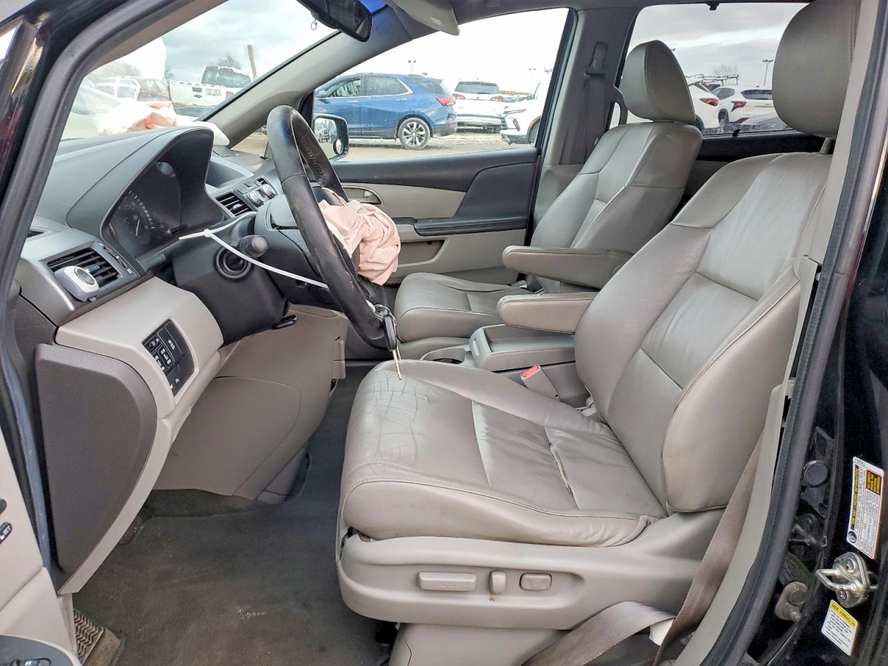 2012 HONDA ODYSSEY TOURING photo 7