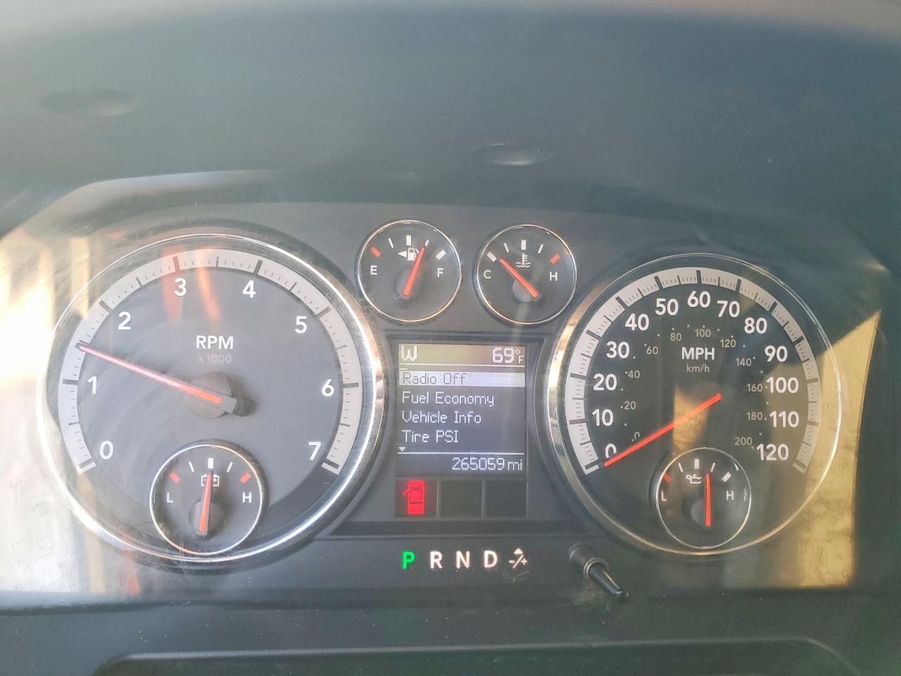 2010 DODGE RAM 1500 photo 9