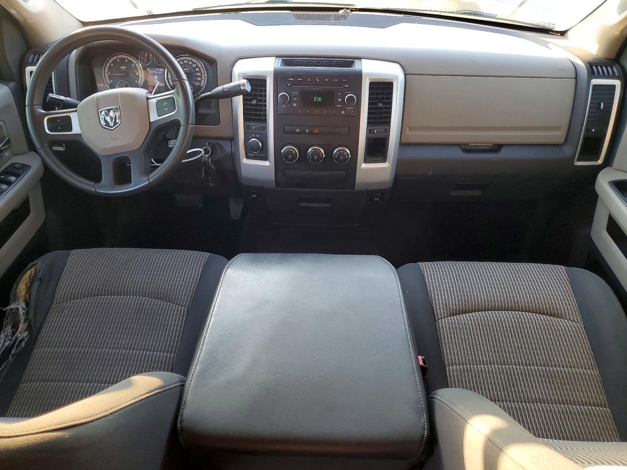 2010 DODGE RAM 1500 photo 8