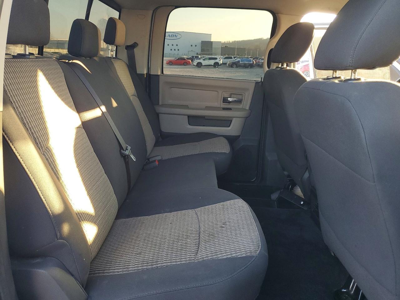 2010 DODGE RAM 1500 photo 10