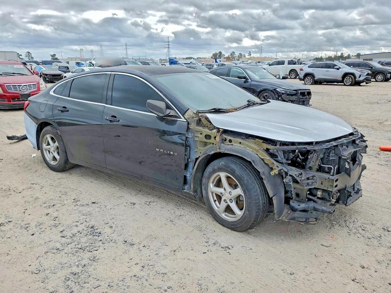 2017 CHEVROLET MALIBU LS photo 4