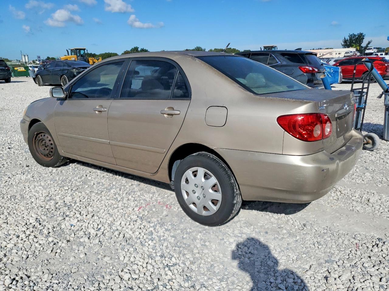 2005 TOYOTA COROLLA CE photo 2