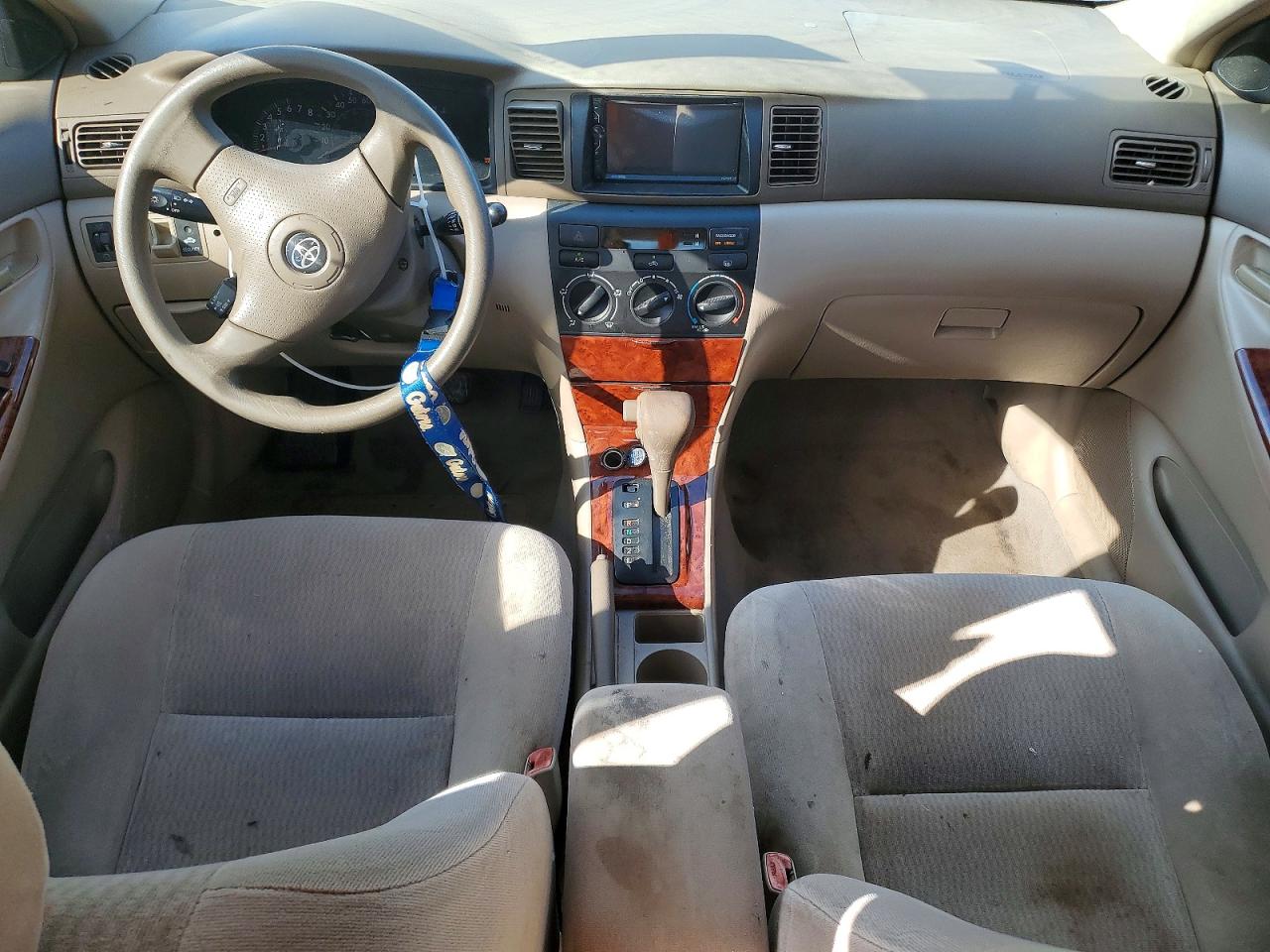2005 TOYOTA COROLLA CE photo 8