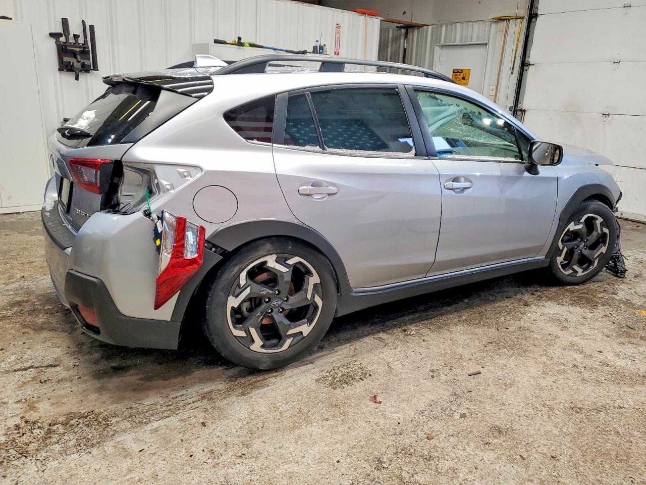 2023 SUBARU CROSSTREK LIMITED photo 3