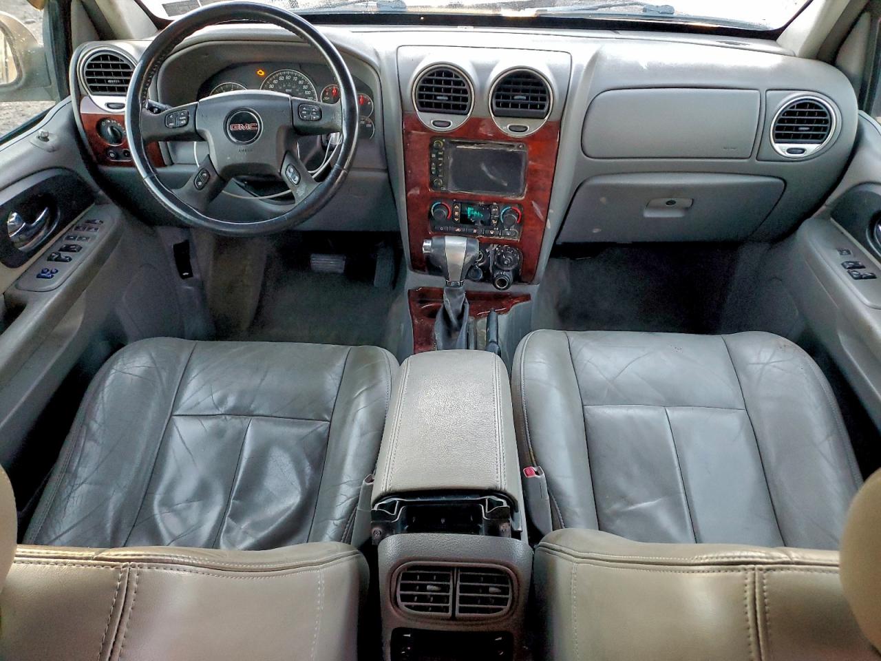 2006 GMC ENVOY photo 8