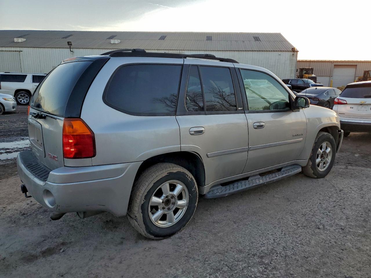 2006 GMC ENVOY photo 3