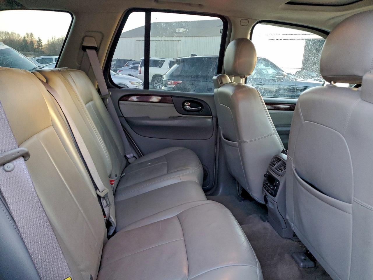 2006 GMC ENVOY photo 11