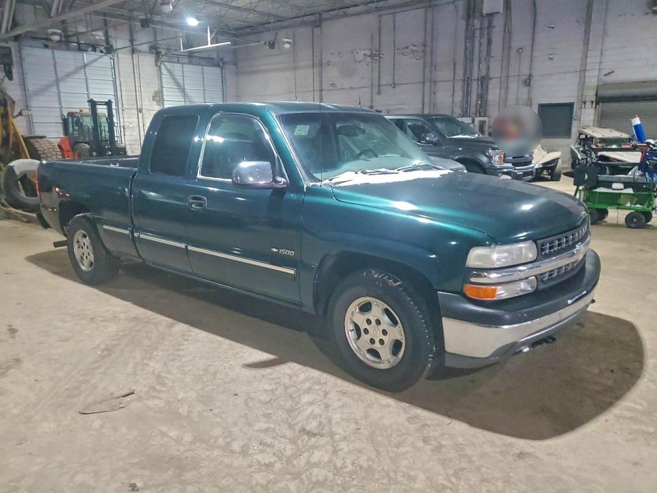 2002 CHEVROLET SILVERADO C1500 photo 10