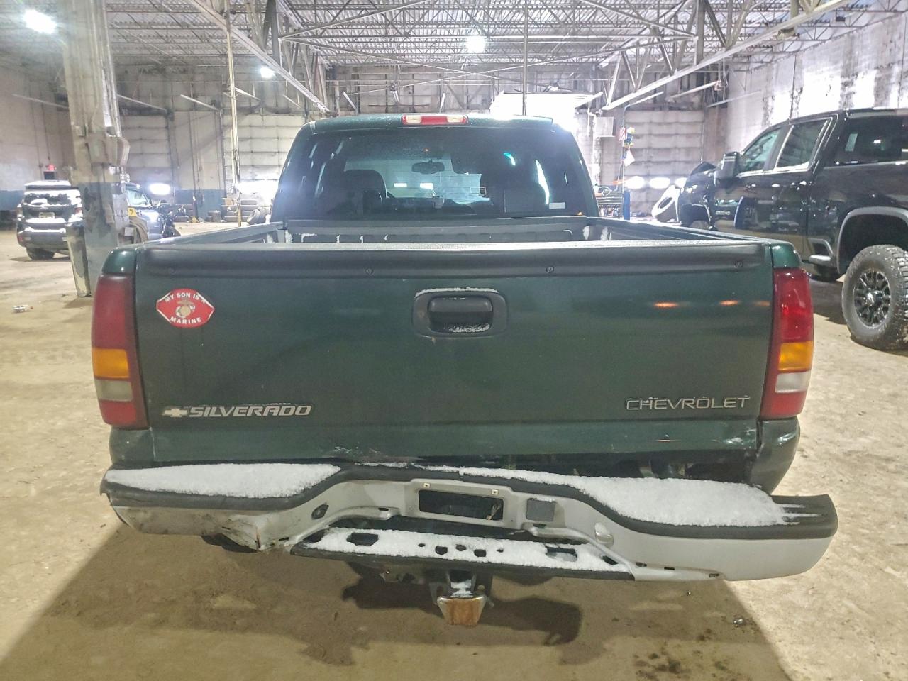 2002 CHEVROLET SILVERADO C1500 photo 16