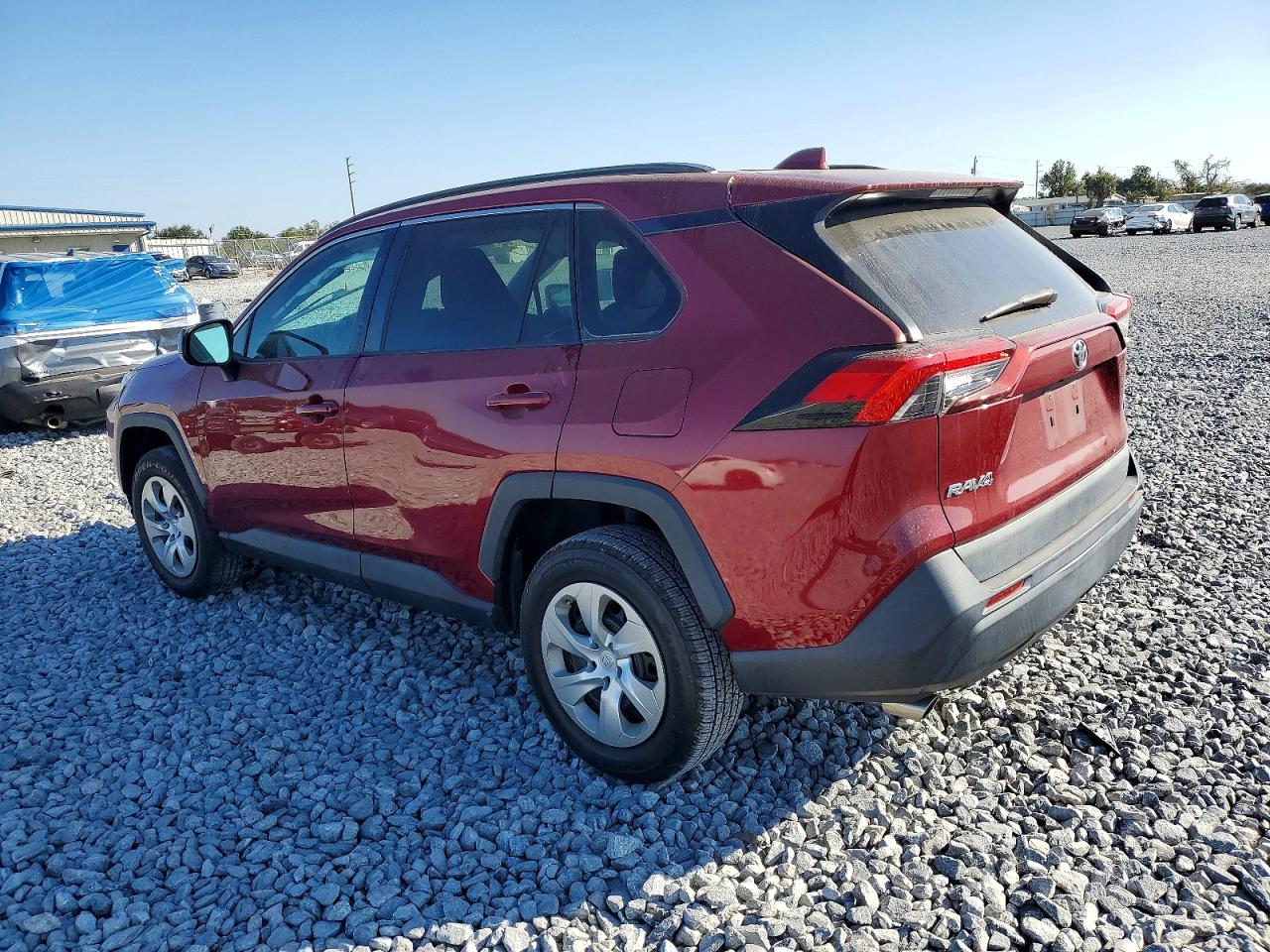 2021 TOYOTA RAV4 LE photo 2