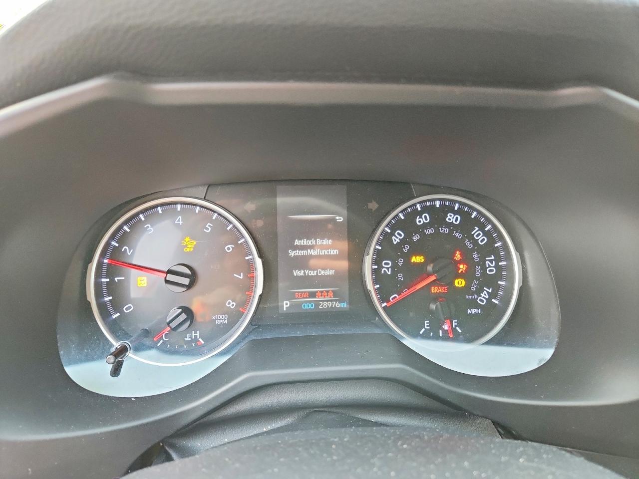 2021 TOYOTA RAV4 LE photo 9