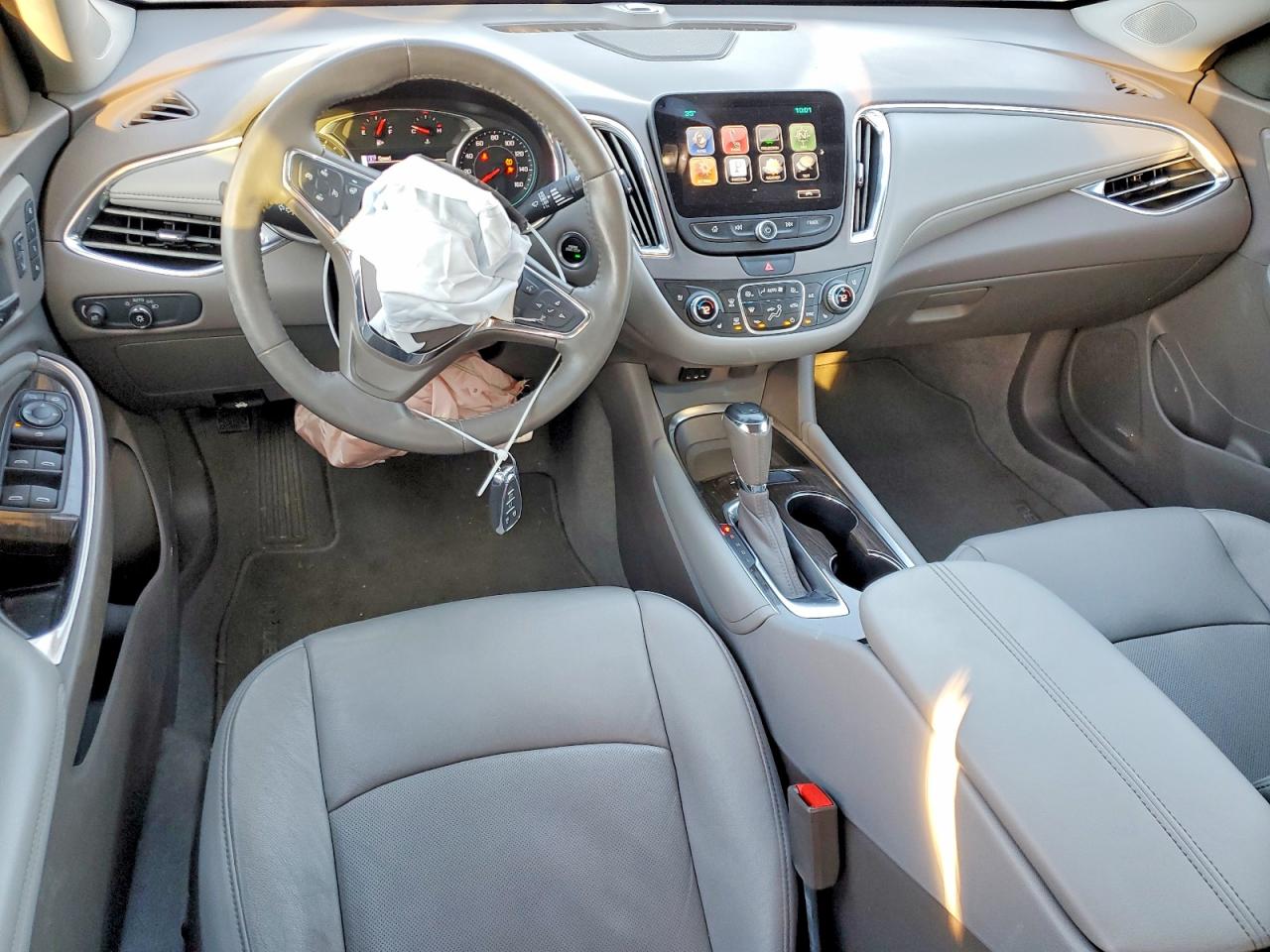 2016 CHEVROLET MALIBU PREMIER photo 8