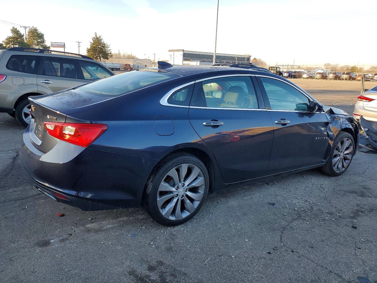 2016 CHEVROLET MALIBU PREMIER photo 3