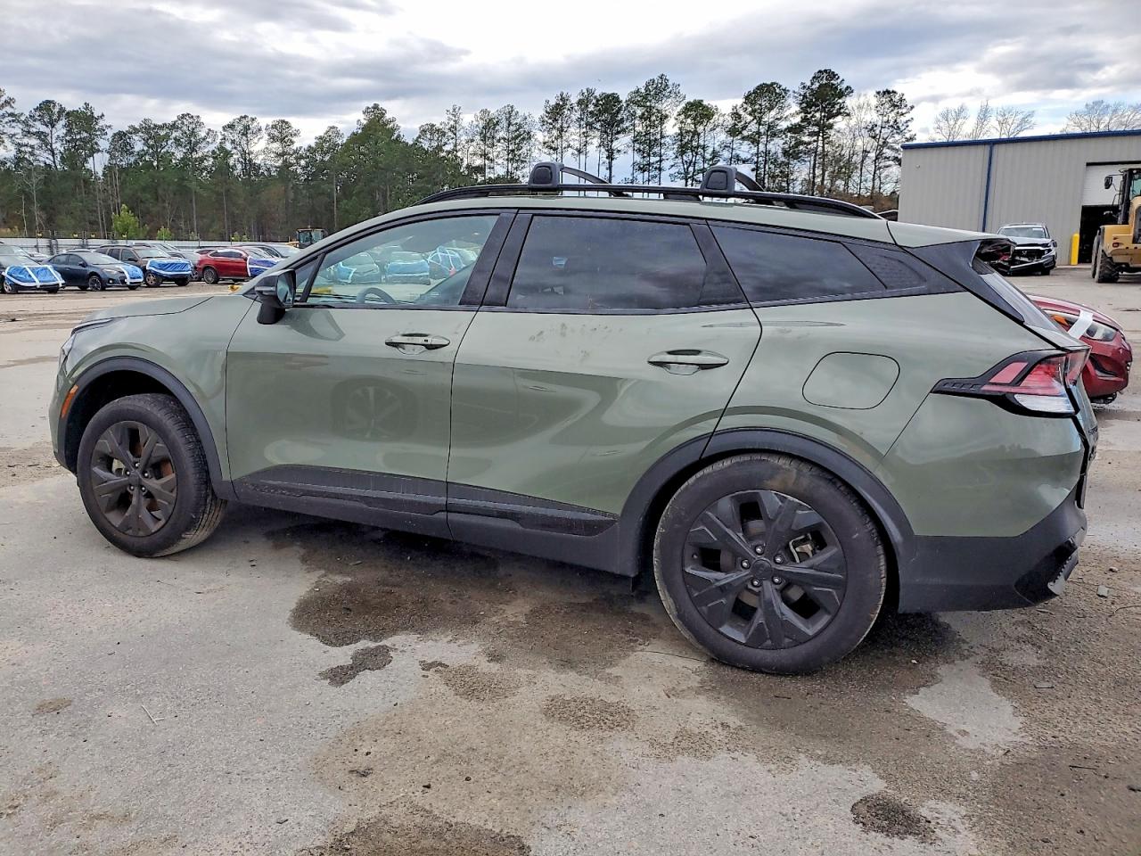 2025 KIA SPORTAGE X LINE photo 2