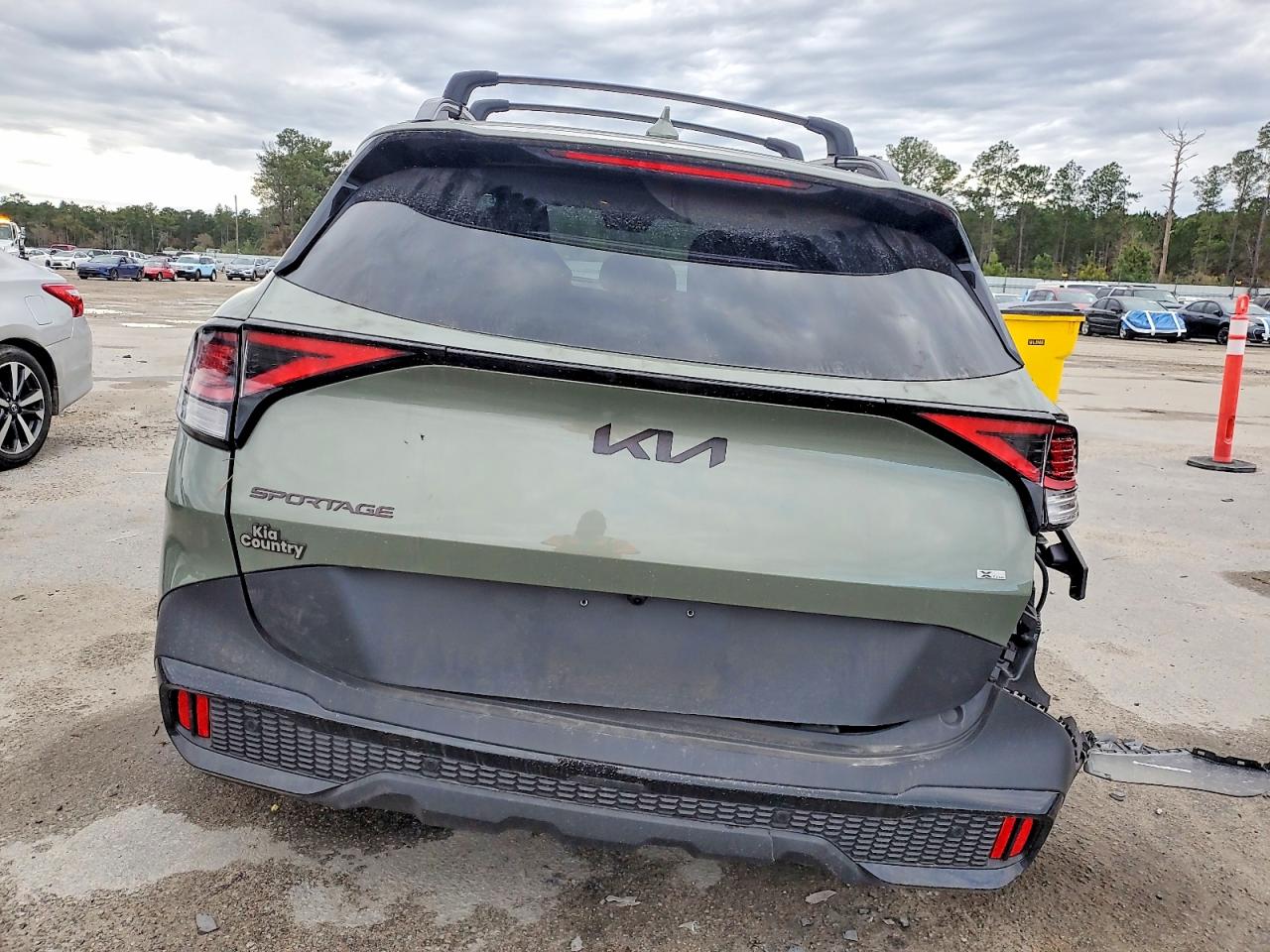 2025 KIA SPORTAGE X LINE photo 6
