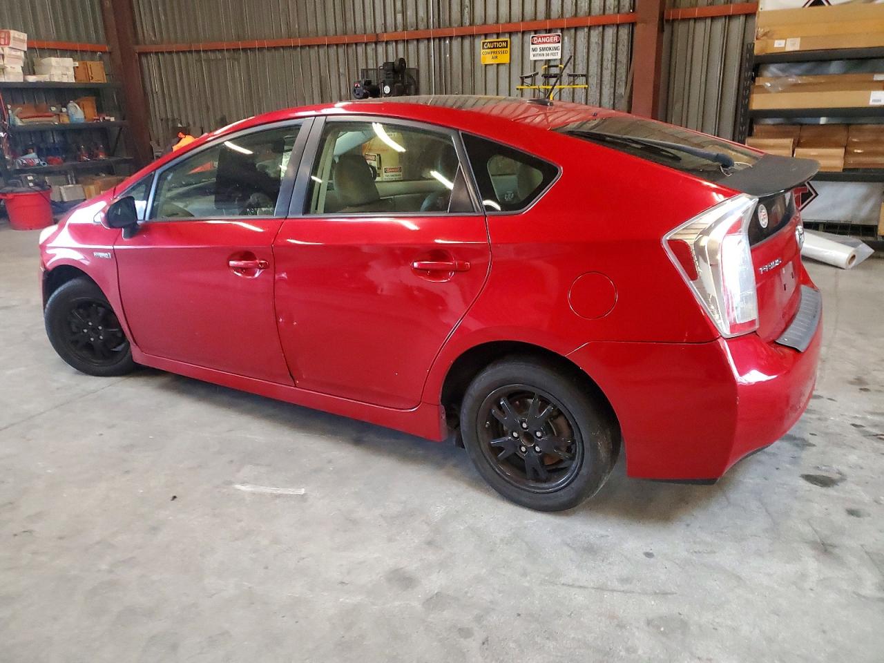 2012 TOYOTA PRIUS photo 3