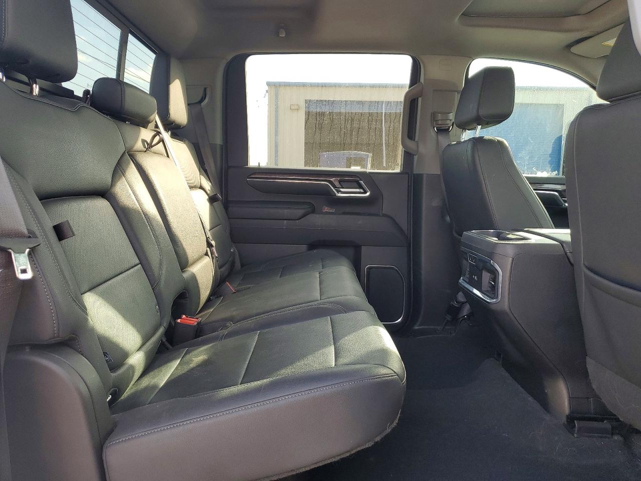 2024 CHEVROLET SILVERADO K2500 HEAVY DUTY LTZ photo 19