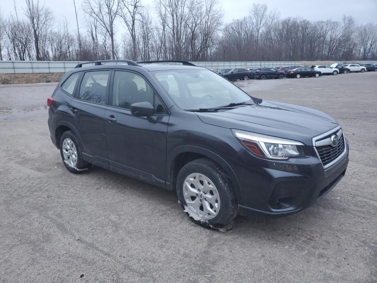 2019 SUBARU FORESTER photo 4