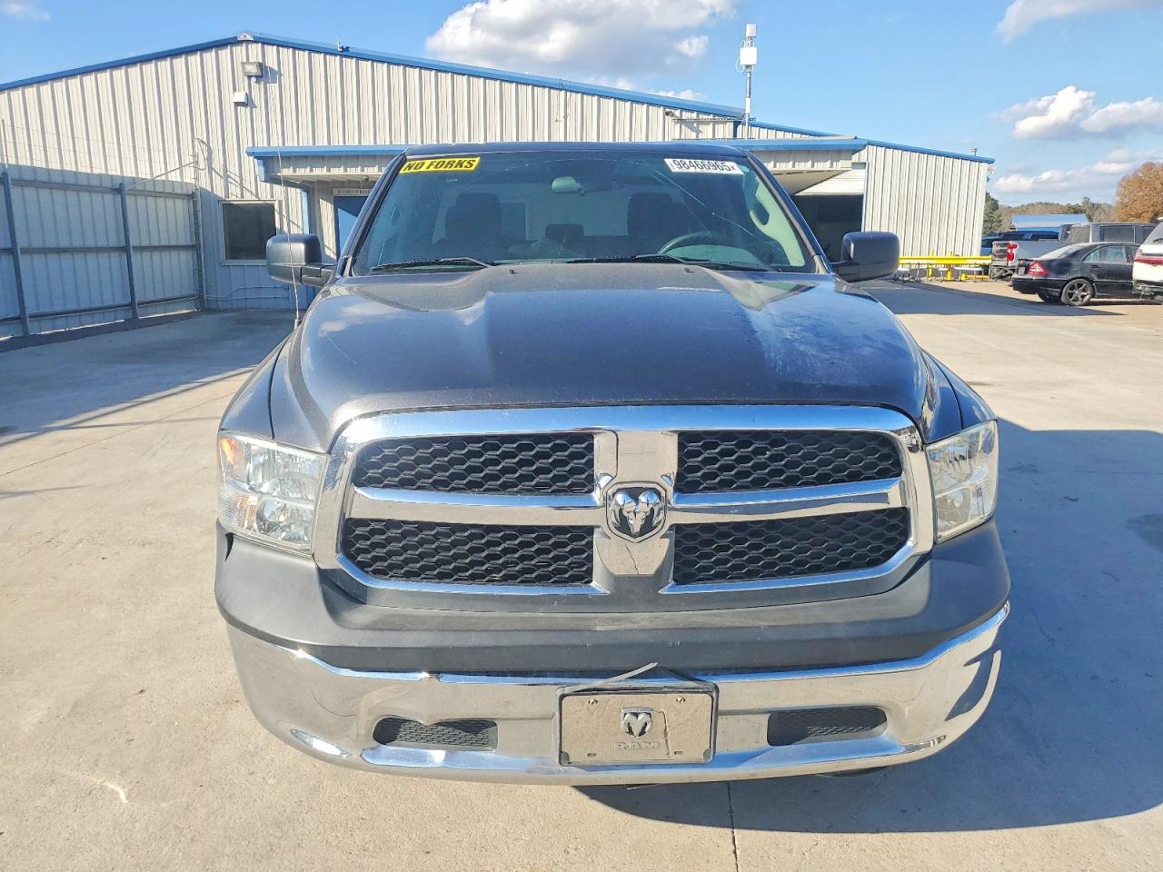 2018 RAM 1500 ST photo 9