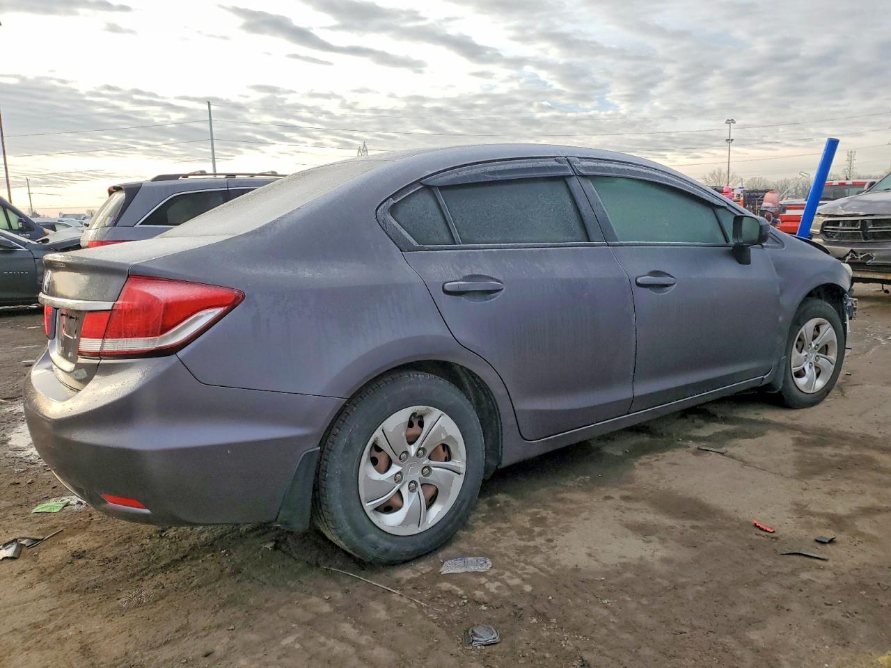 2015 HONDA CIVIC LX photo 3