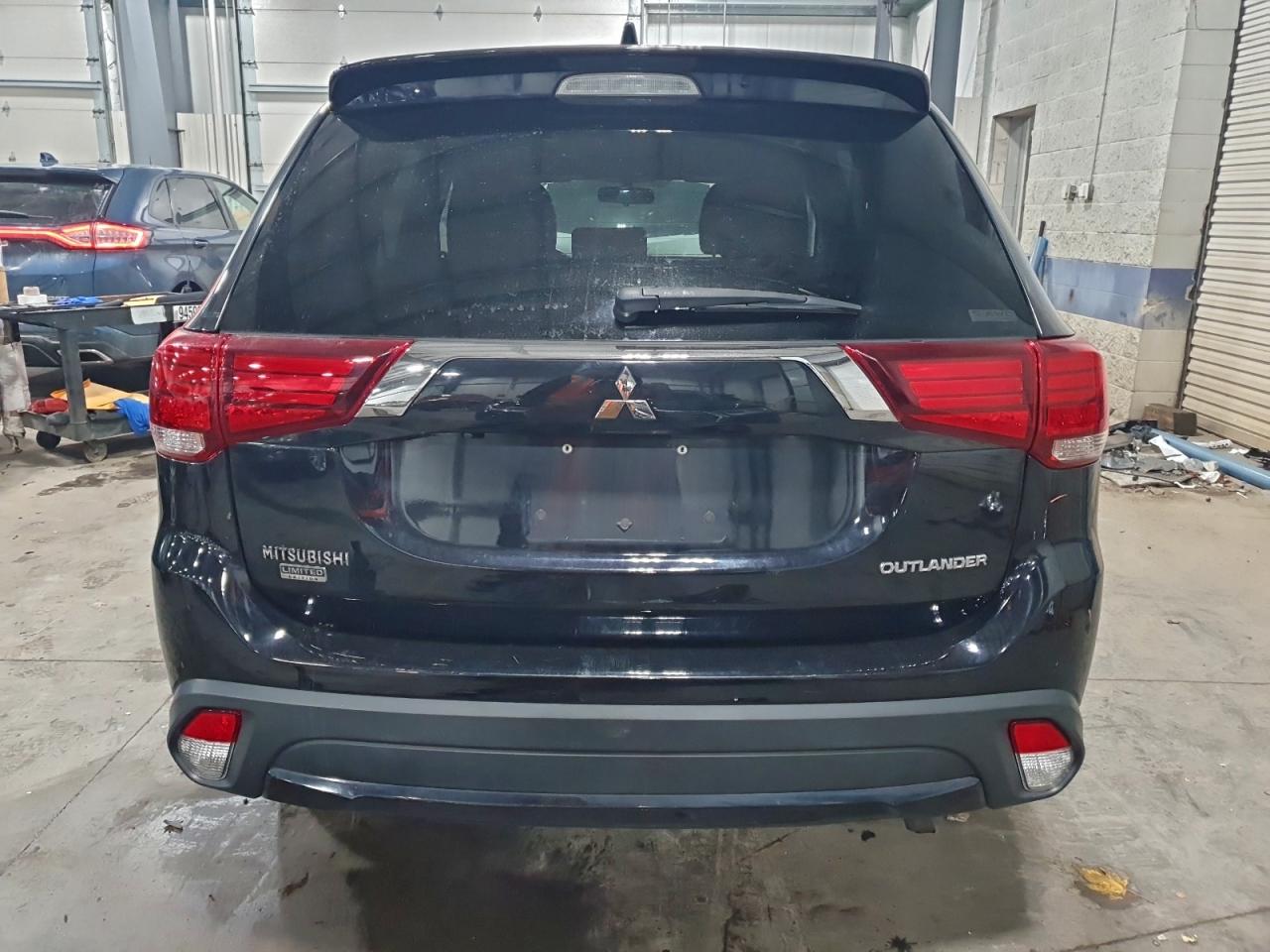 2018 MITSUBISHI OUTLANDER SE photo 6