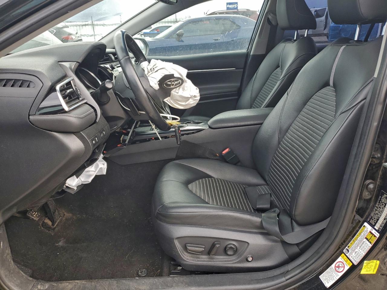 2018 TOYOTA CAMRY L photo 7