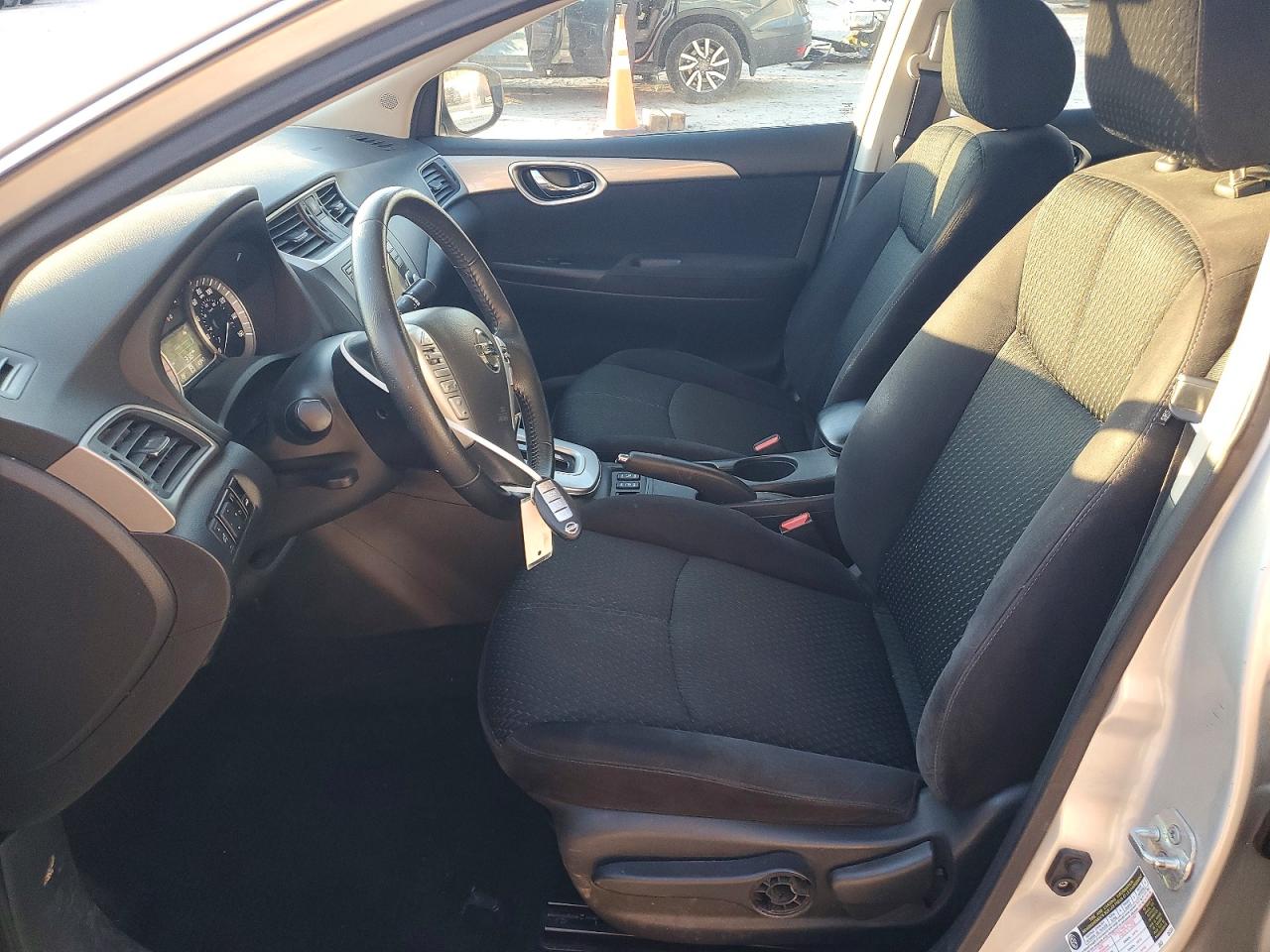 2015 NISSAN SENTRA S photo 7