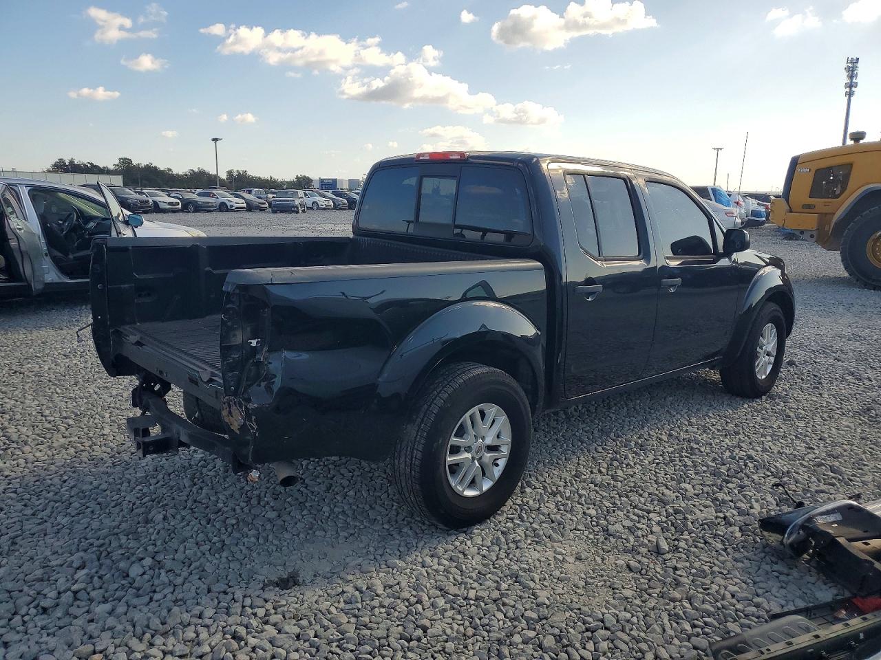 2019 NISSAN FRONTIER S photo 3
