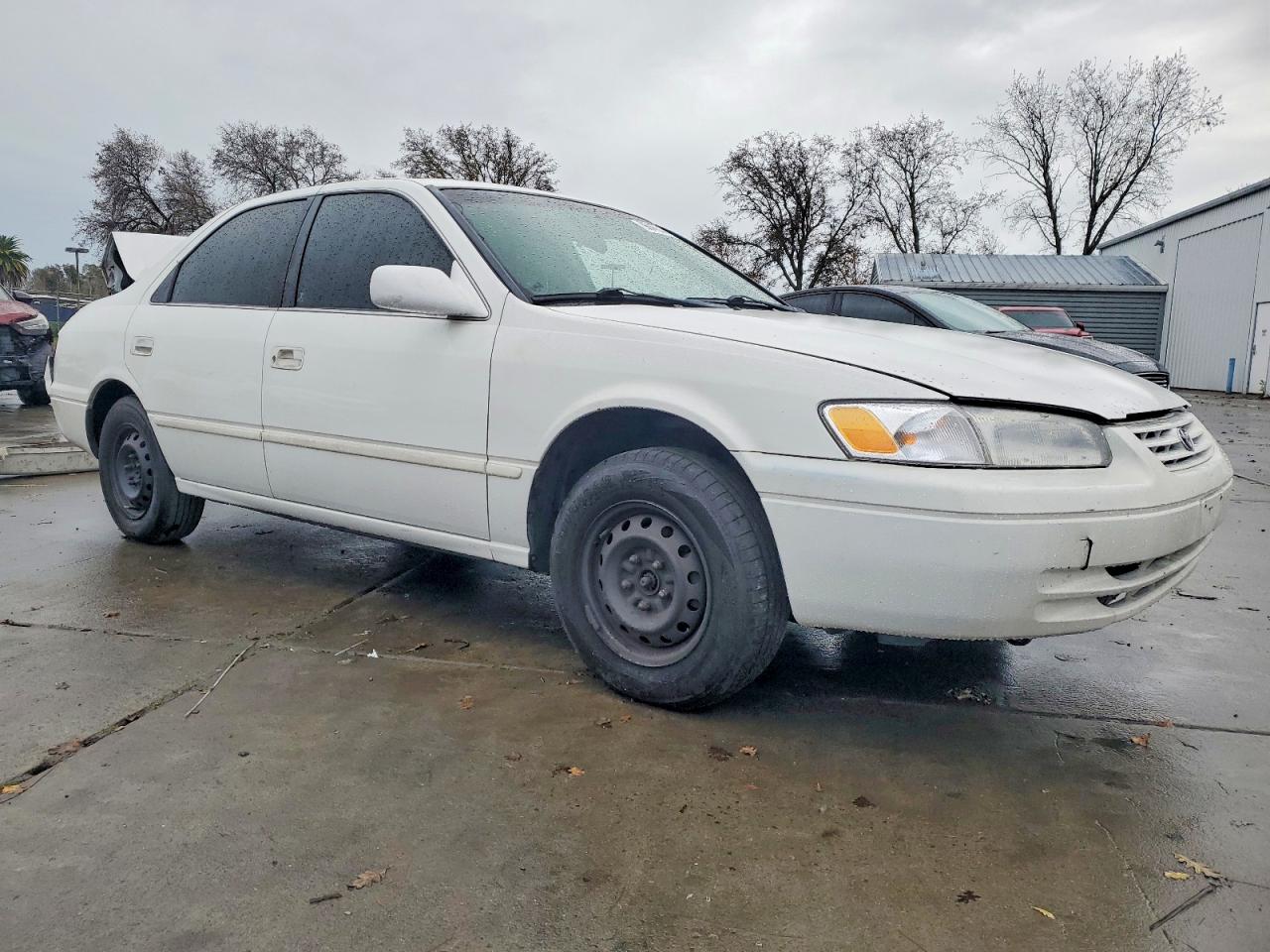 1997 TOYOTA CAMRY CE photo 4