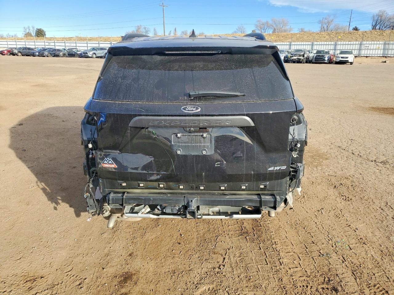 2023 FORD EXPLORER photo 6