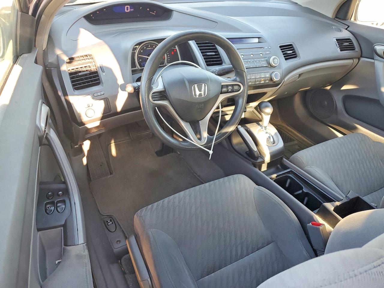 2010 HONDA CIVIC LX photo 8