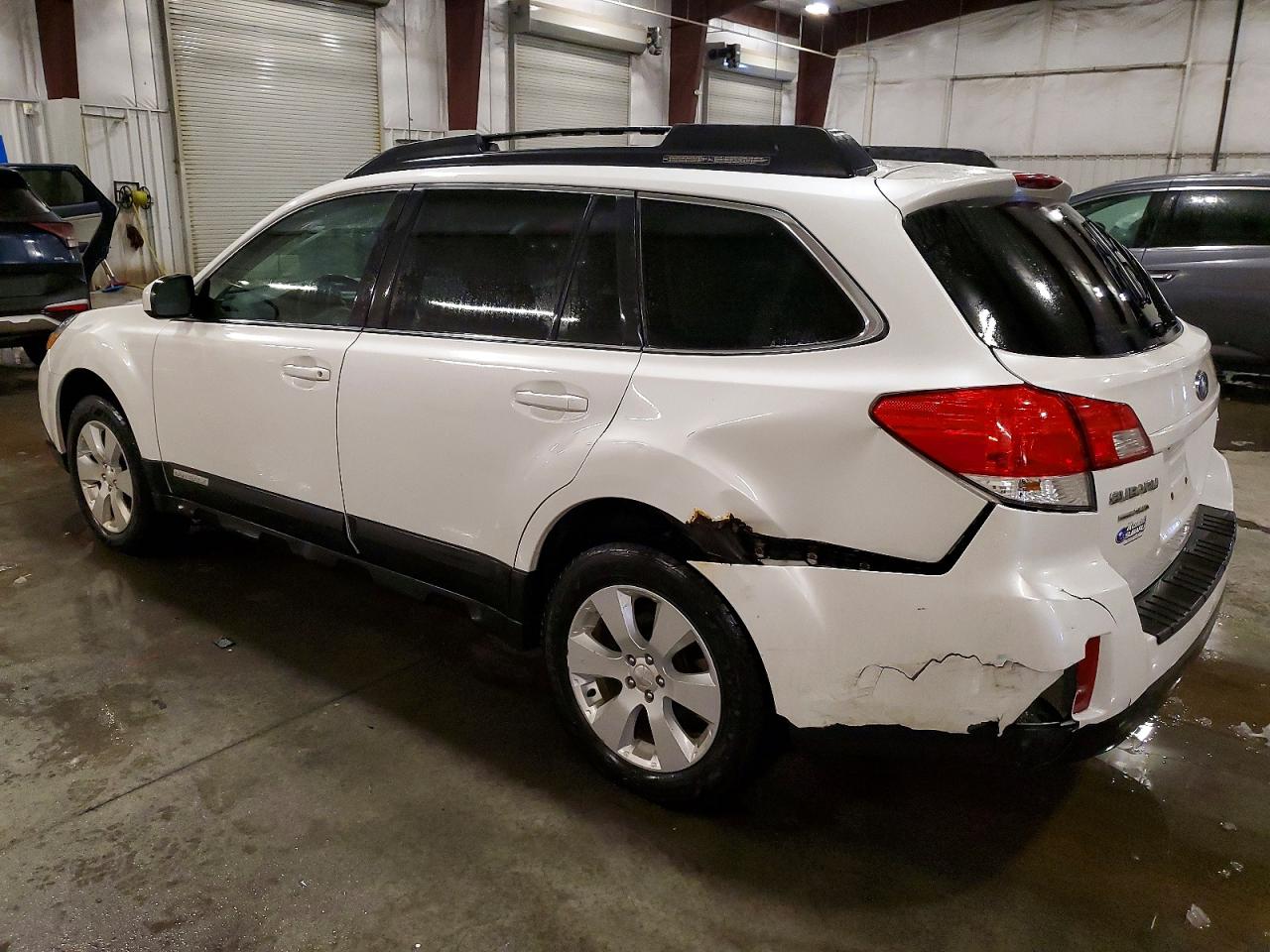 2010 SUBARU OUTBACK 2.5I PREMIUM photo 2