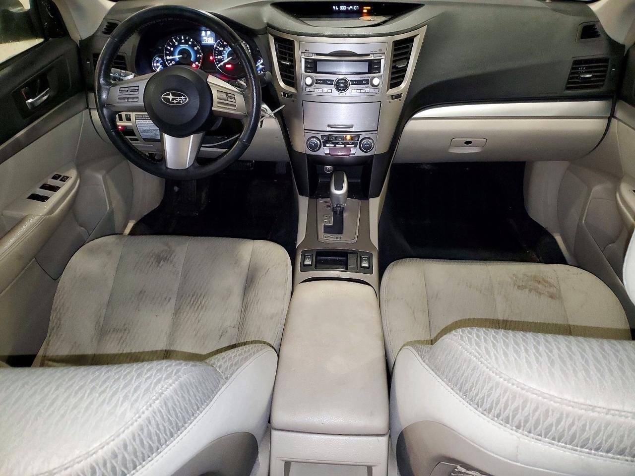 2010 SUBARU OUTBACK 2.5I PREMIUM photo 8