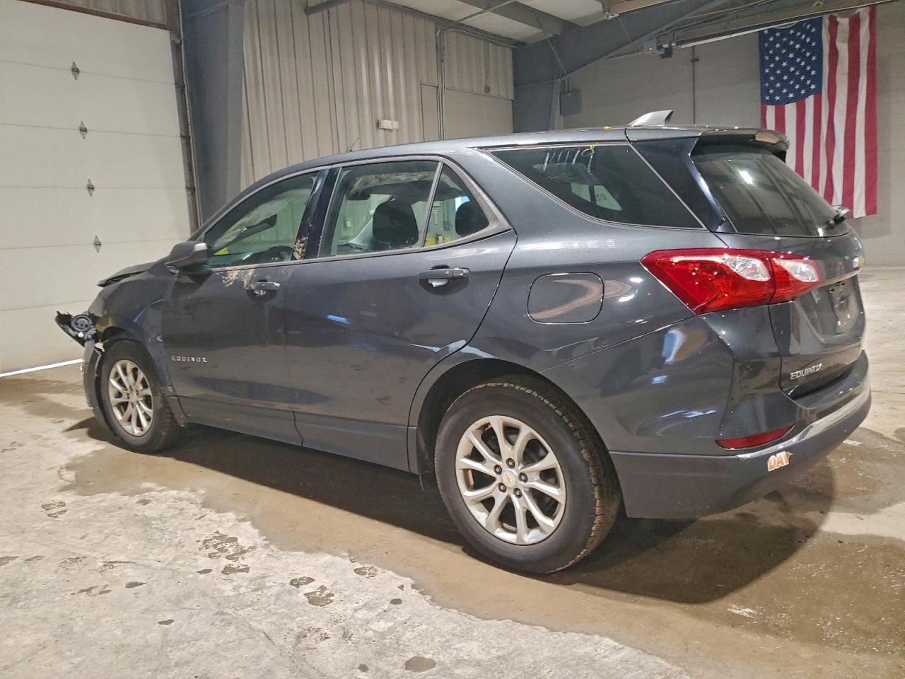 2018 CHEVROLET EQUINOX LS photo 2