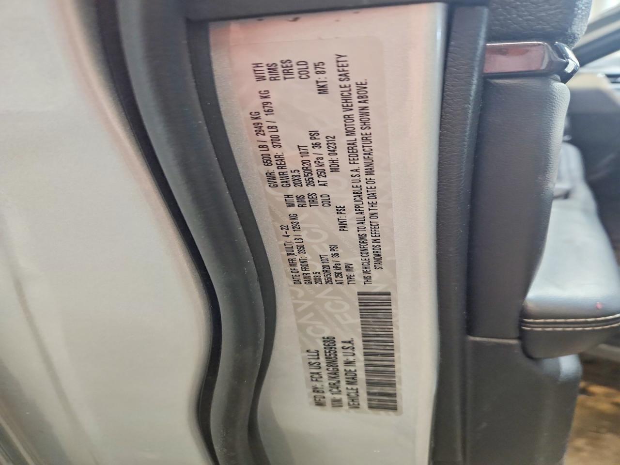 2022 JEEP GRAND CHEROKEE L LAREDO photo 13
