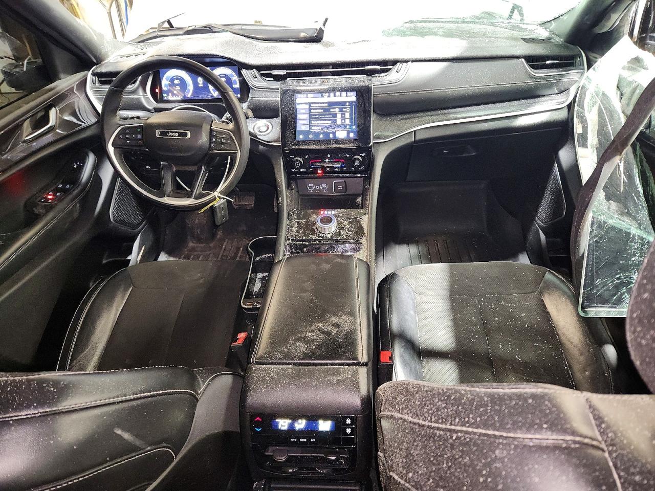 2022 JEEP GRAND CHEROKEE L LAREDO photo 8
