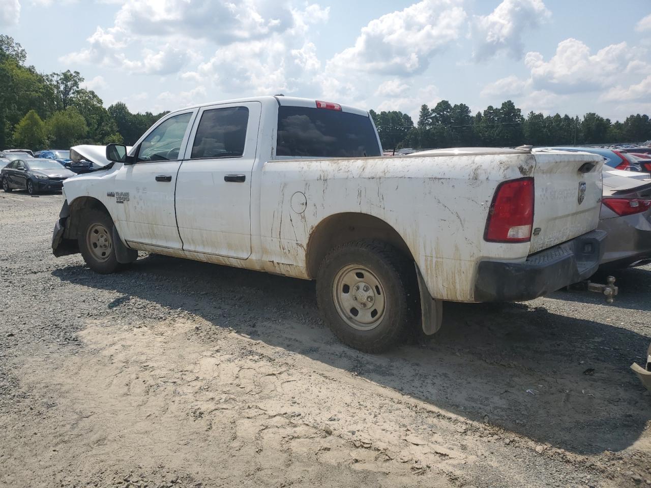 2019 RAM 1500 CLASSIC TRADESMAN photo 3