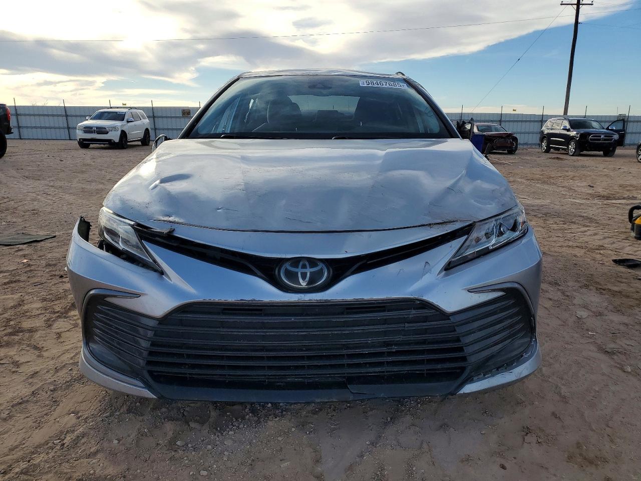 2021 TOYOTA CAMRY LE photo 9