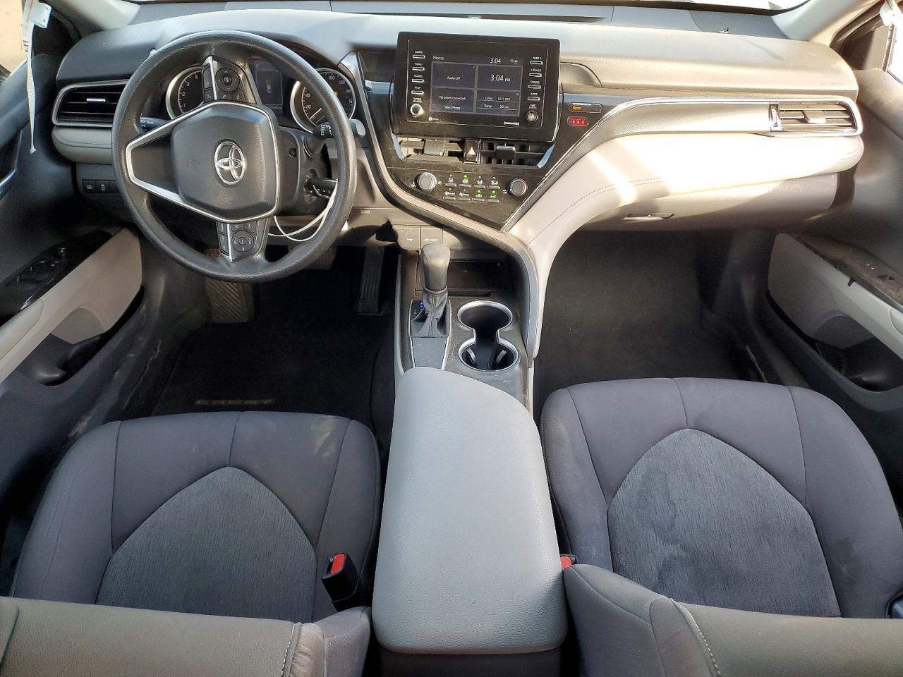 2021 TOYOTA CAMRY LE photo 15