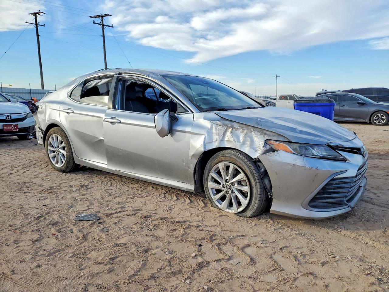 2021 TOYOTA CAMRY LE photo 7