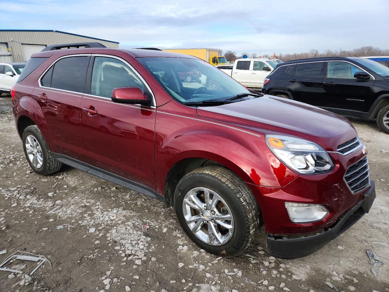 2017 CHEVROLET EQUINOX LT photo 4