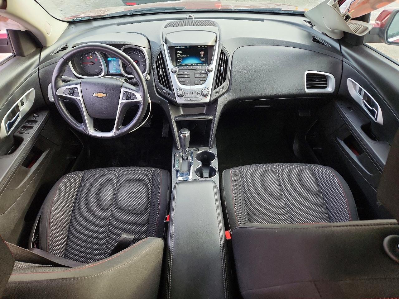 2017 CHEVROLET EQUINOX LT photo 8