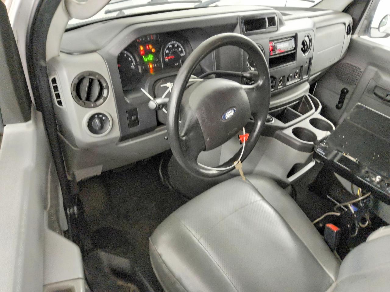 2010 FORD ECONOLINE E250 VAN photo 22