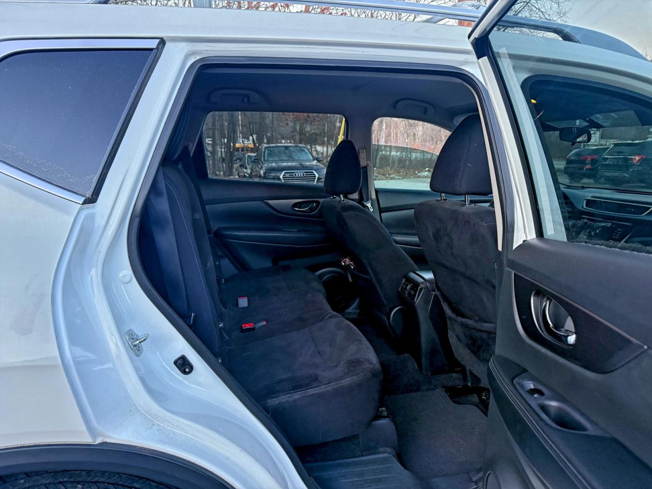 2016 NISSAN ROGUE S photo 6