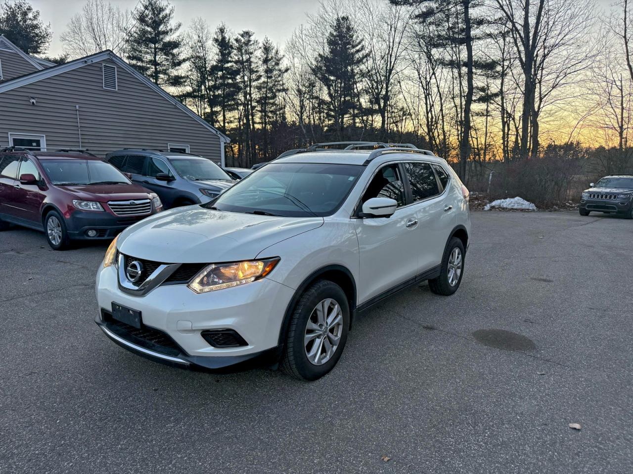 2016 NISSAN ROGUE S photo 2