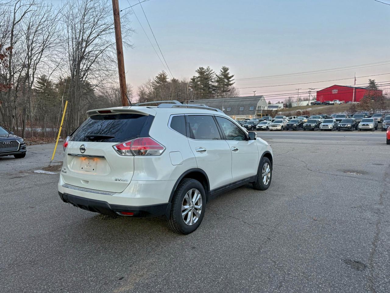 2016 NISSAN ROGUE S photo 4